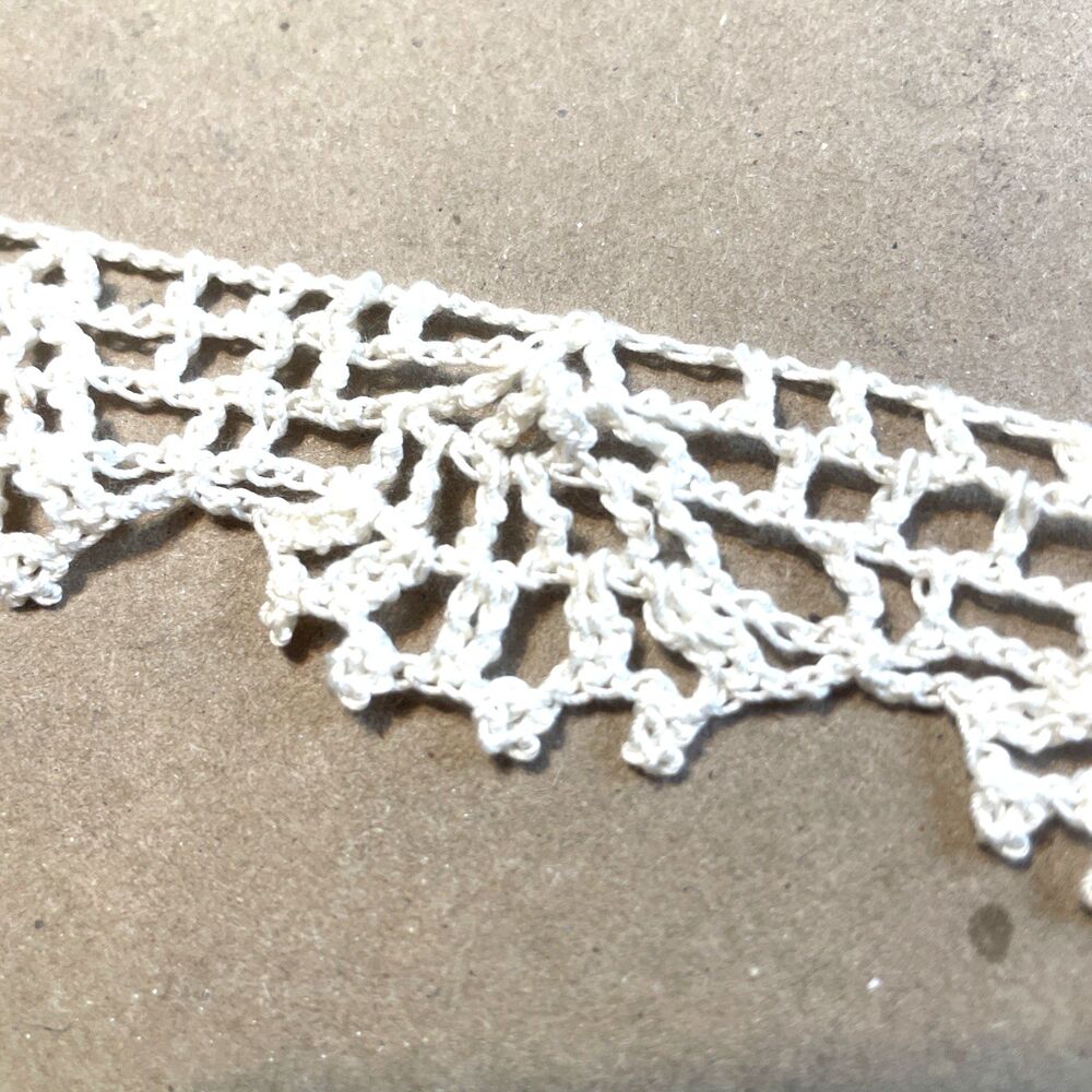 Vintage Hand Crocheted Lace Trim Cream Openwork Scalloped 4 Yards